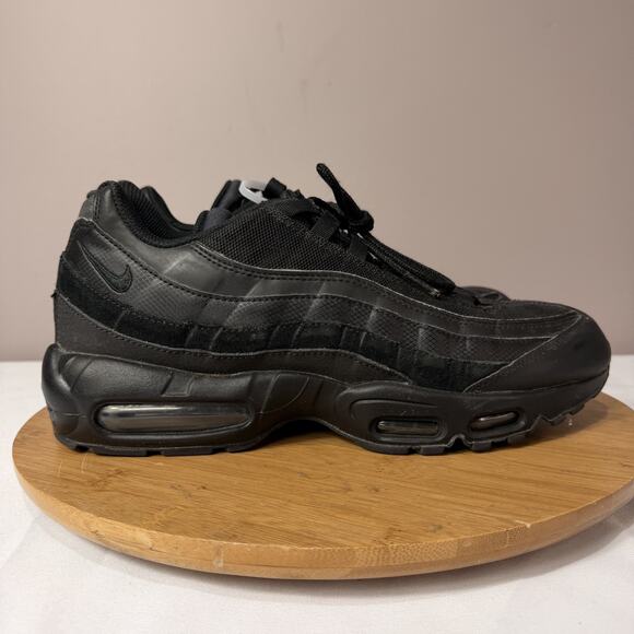 Nike Air Max 95 Triple Black Essential Men’s Size 11 Shoes Sneakers CI3705-001 main image 5